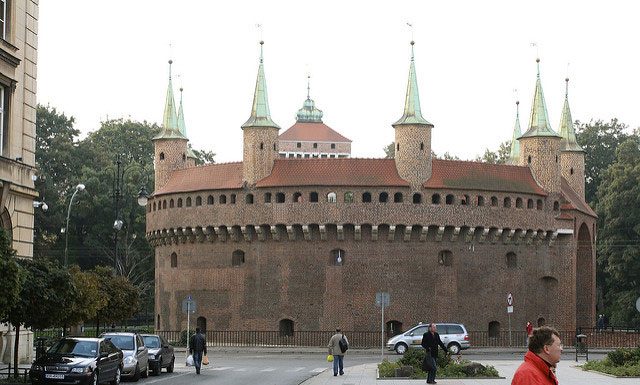 Сторожевая башня – Барбакан